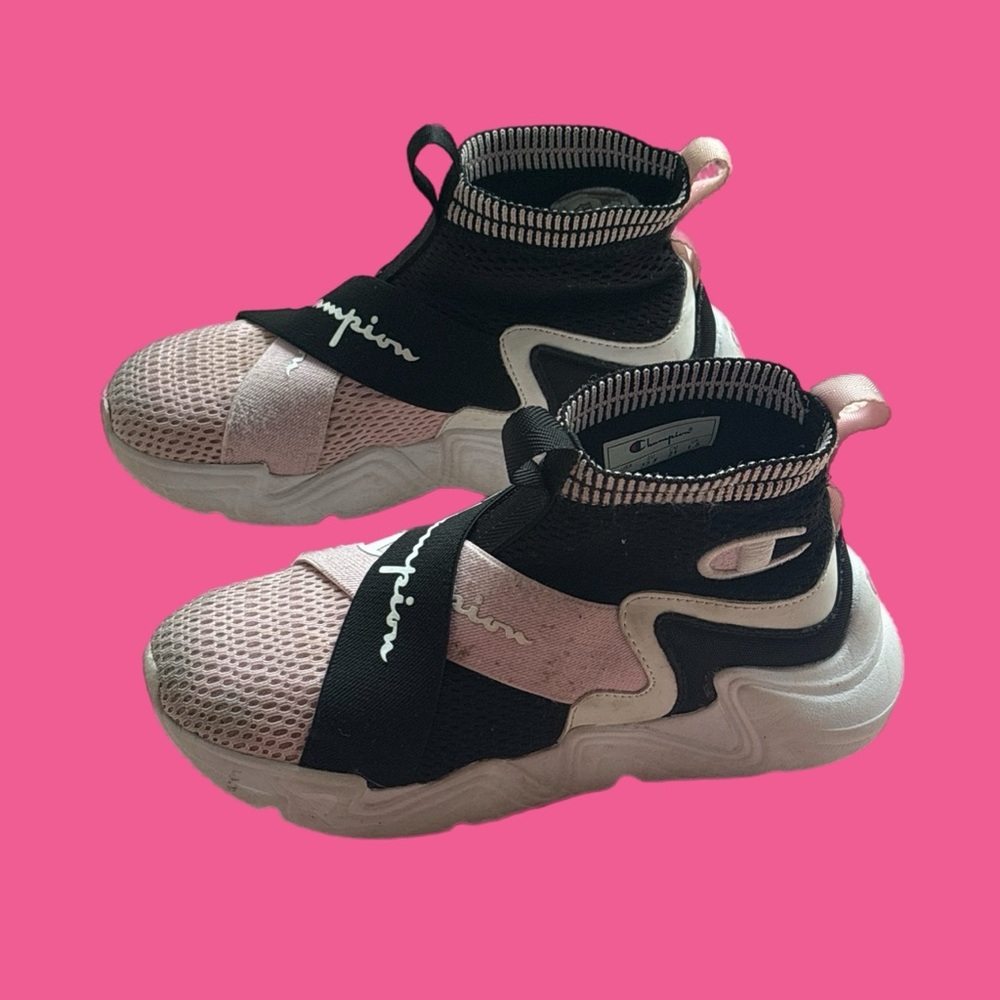 Champion (GS) Hyper CX Girls Black And Pink Shoes Size: 2